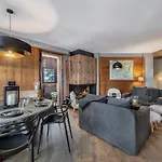 Renove 5 Avec Balcon, Cheminee Et Wifi A 400m Du Centre De - Fr-1-453-170 Apartmán Megève