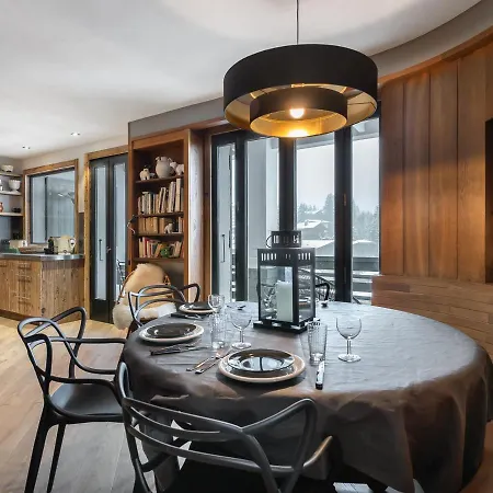 Renove 5 Avec Balcon, Cheminee Et Wifi A 400m Du Centre De - Fr-1-453-170 * Megève